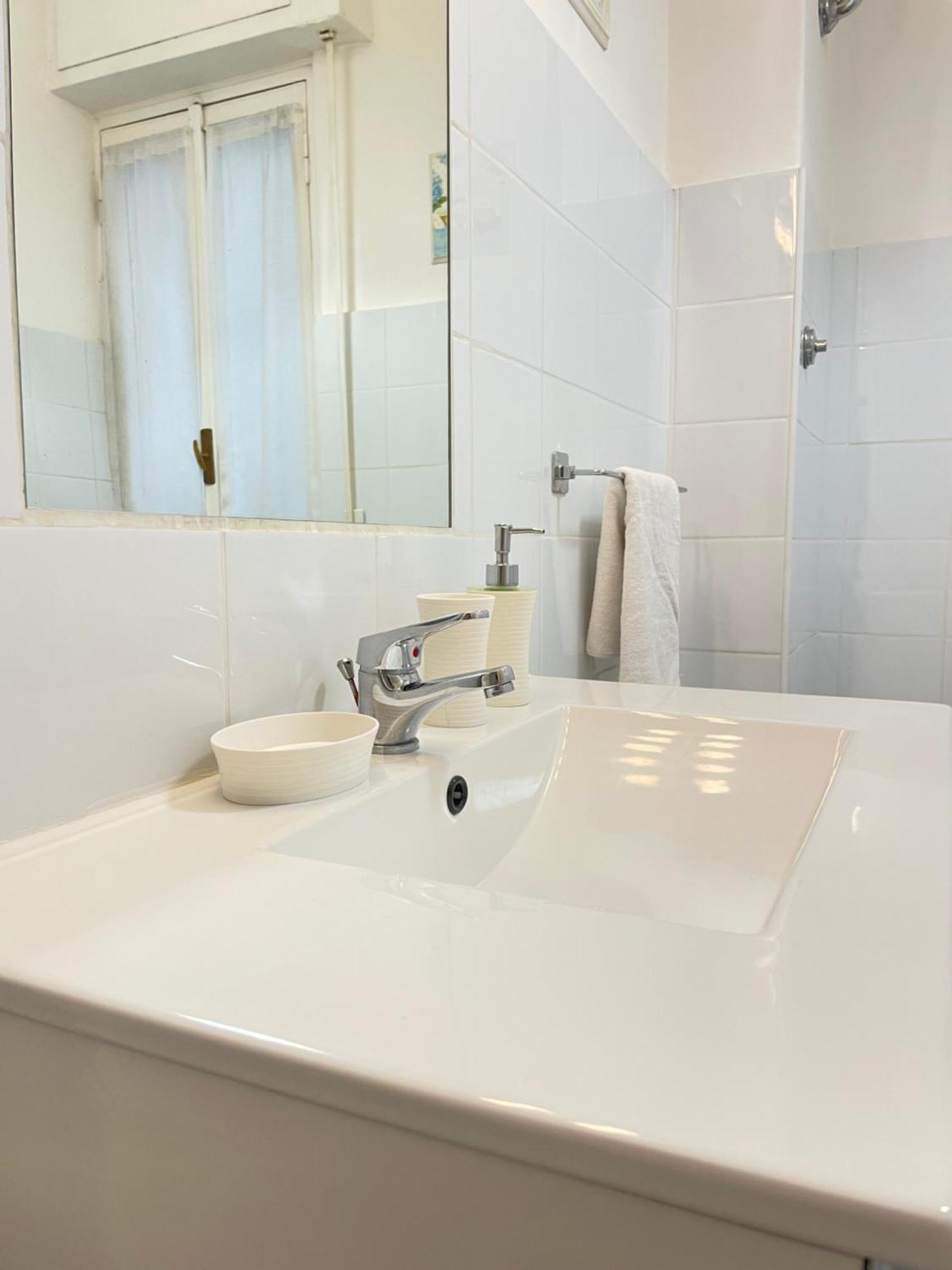 Forty1 Apartment Near Metro Cipro โรม ภายนอก รูปภาพ
