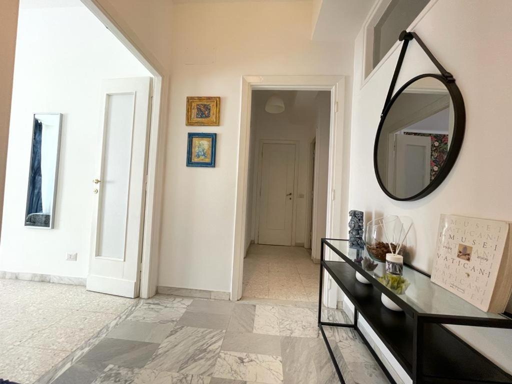 Forty1 Apartment Near Metro Cipro โรม ภายนอก รูปภาพ